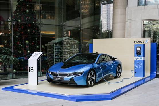 逛会儿来福士，顺便给你的宝马充个电