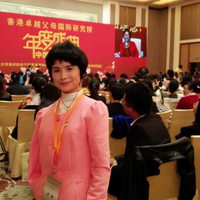 三次患癌也不能阻独臂单腿她如此强大！中国女版尼克胡哲这样炼成