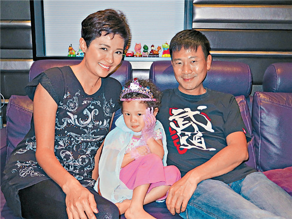 tvb男星盘点,tvb老牌的男明星和年龄小的媳妇