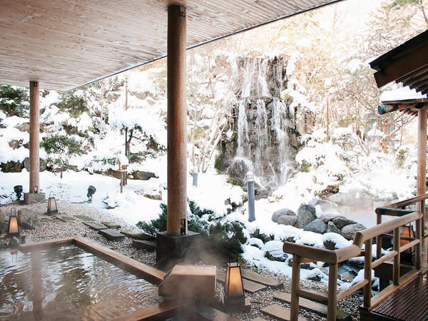 寒假带你见识世界各地的顶级温泉，“泡”制幼嫩美肌！