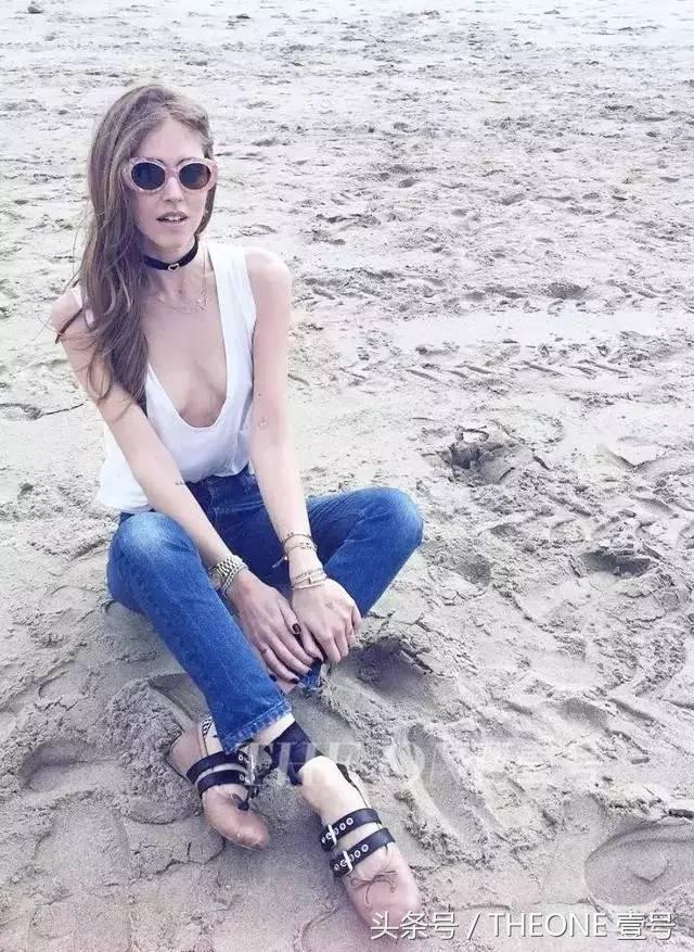 杨幂宋茜都爱穿的单品,让许多女明星爱不释手的鞋