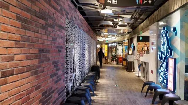 空间六记｜没了“站街”拉客的百脑汇，居然开起了“医院”？