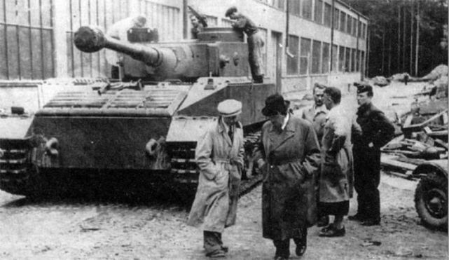 5分钟看懂坦克发展史 (坦克经过三代的发展出现了什么化)