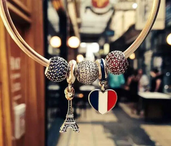 千万别买martiderm的东西,pandora潘多拉官方旗舰店直播