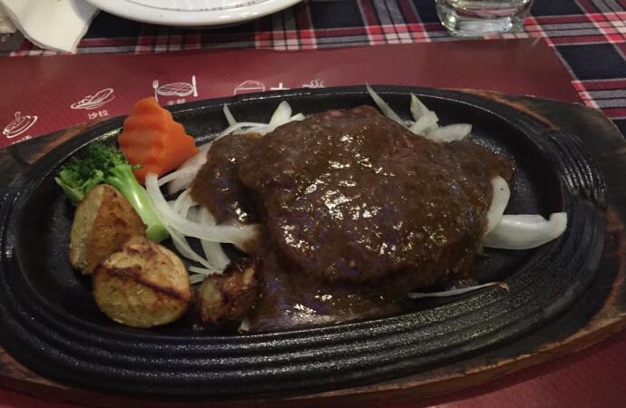 让你印象最深刻的牛排餐,新年的第一餐火锅