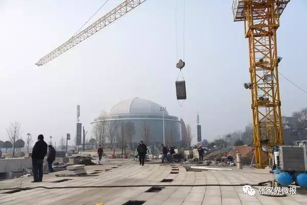 世界最大的糍粑在这/张家界旅行社开到了台湾/市公共资源交易迈向全流程电子化/停电公告（更多）