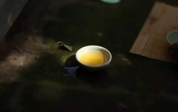 老班章普洱茶的卖点,2002勐海老班章普洱茶价格