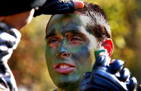 俄罗斯下一代防弹迷彩服图片,俄罗斯新型沙漠迷彩服