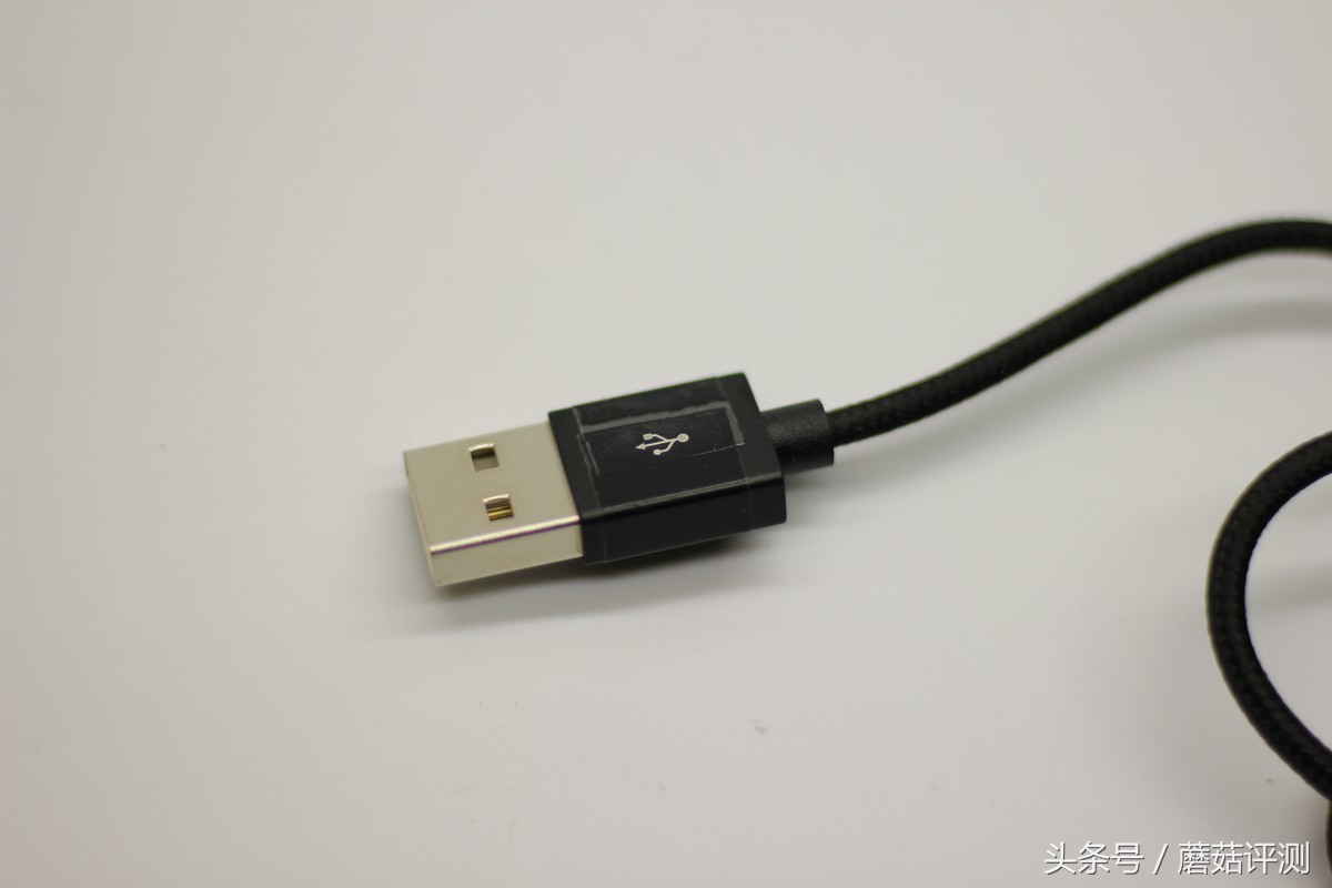 苹果手机原装数据线的问题,苹果充电线总坏是线还是接口问题