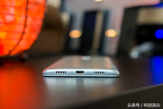 外媒华为荣耀6X评测：荣耀系列一直以来是高质量低价的代表