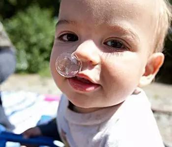 别让鼻炎影响孩子的健康成长,让鼻炎彻底治好的方法是什么