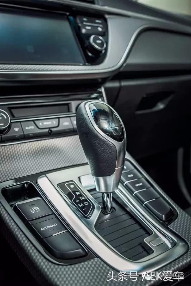 cs15和绅宝x25哪个好,长安cs15绅宝x25