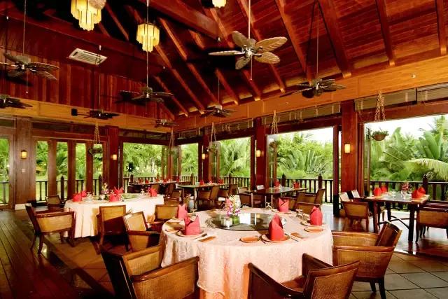 三亚亚龙湾红树林泰餐厅，引无数吃货竞折腰！