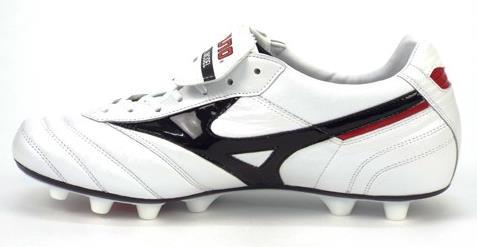 实战足球鞋穿什么钉,卡尔美速度型足球鞋实战