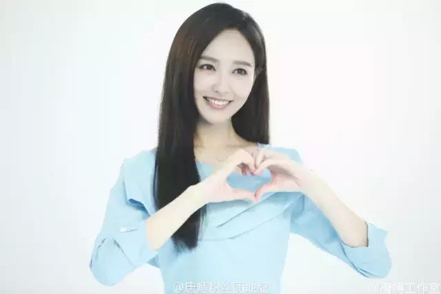 适合额头大发际线高的短发型,宽额头额头高怎么剪刘海