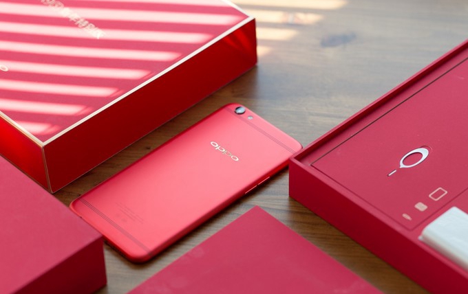 oppor9s特殊版 (oppor9s贺岁版)