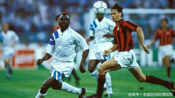 what足球,what鞋是什么牌子