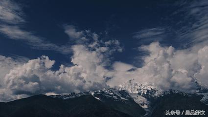 香格里拉的葡萄酒登上《福布斯》杂志，中国茶何时才能走向世界？