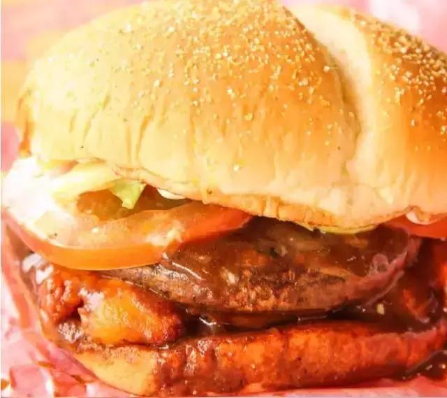 你敢信？在阳朔可以吃得到源自意大利的牛排菇。