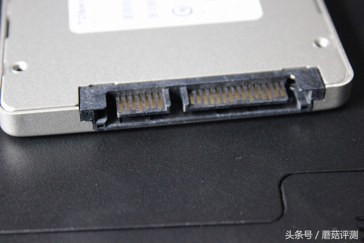 戴尔inspiron3421加装固态,戴尔笔记本inspiron143476拆机