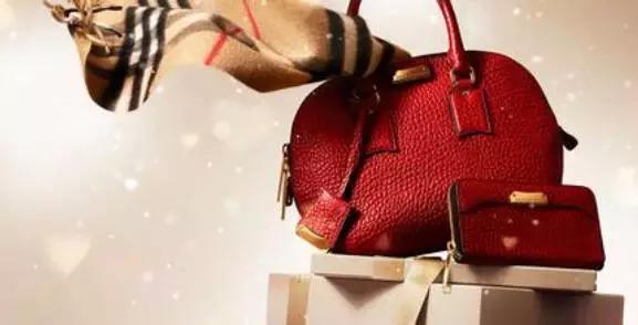 剁手一级预警！BV携神级小伙伴入驻温哥华机场免税店