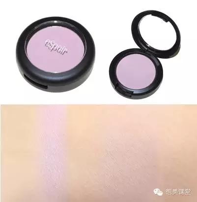 蜜桃色和杏粉色腮红,薰衣草色腮红是收缩色还是膨胀色