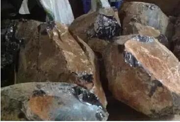 文玩科普纪录片,黑曜石和什么东西配文玩