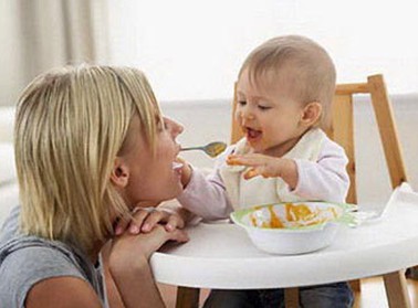 儿童以食为天视频,宝宝吃货养成史辅食的添加技巧