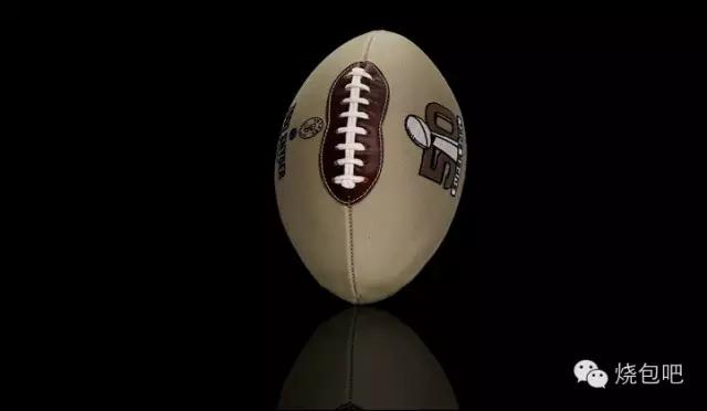 唯物｜情人节倒计时，去看50个潮牌出的超级碗纪念球，独一无二