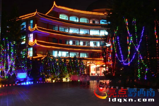 兴义八中跨年篝火晚会准备,兴义万峰林过年篝火晚会