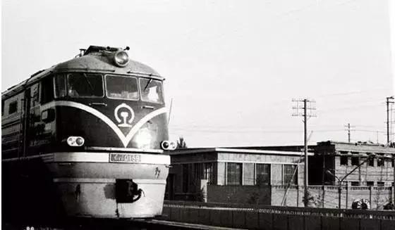 新中国发展的瞬间视频,中国新发展震撼视频