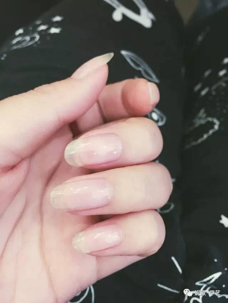 502粘美甲可以用酒精卸掉吗,美甲咋能自己卸掉