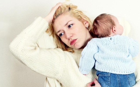 哺乳期妈妈生气产的奶是毒奶吗,哺乳期生气真的会堵奶吗