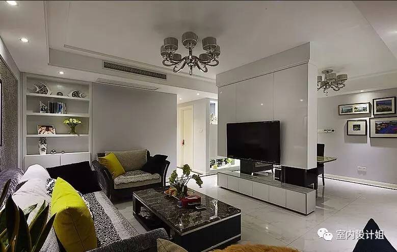 电视墙节省空间,电视墙太大用什么装饰一下