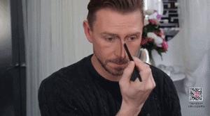 鼻子塌最简单的改善方法是,鼻塌怎么改善呢