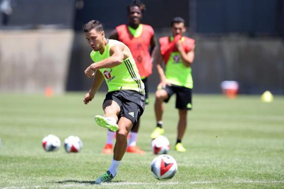 你所不知道的足球,阿扎尔和耐克