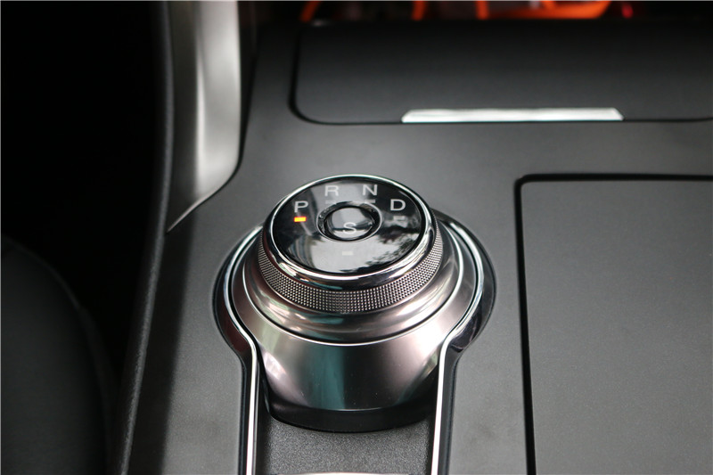 17款新蒙迪欧改畅影12.1寸2G运行+64G储存升级版导航