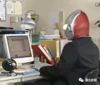 外卖里面有尿气味,外卖里吃出一股馊味咋办