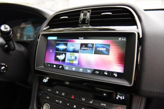 新款捷豹F-PACE测评,捷豹suv车型f-pace越野测试