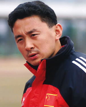 他是最善于制造中国足球*案惨**的一位教练，没有之一