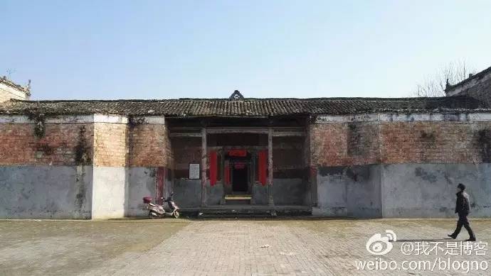 万载“周家大屋”因桐油价格暴涨兴建历经200年保存完整