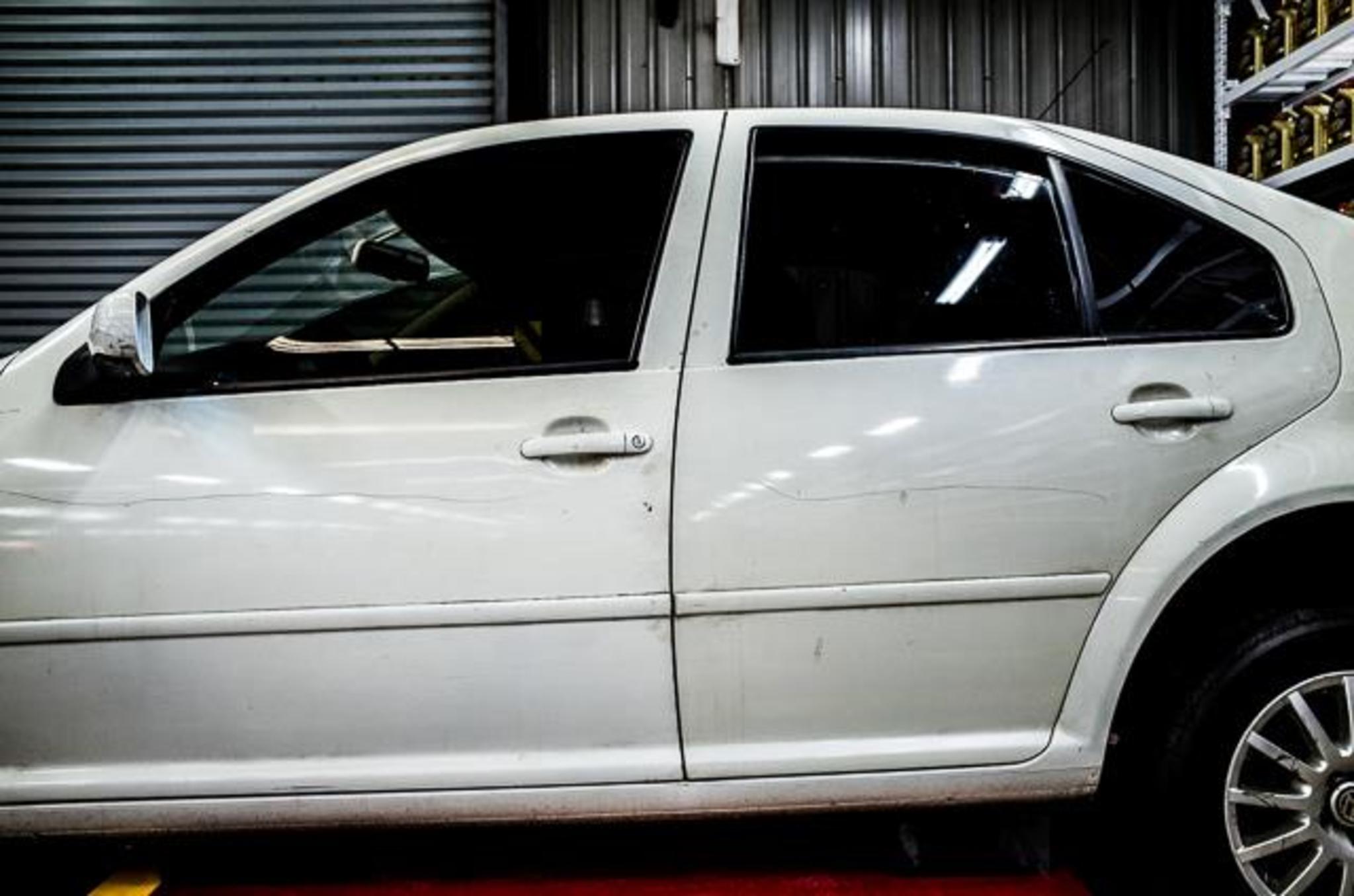 车划痕快速修复方法,车划痕自己修复小妙招