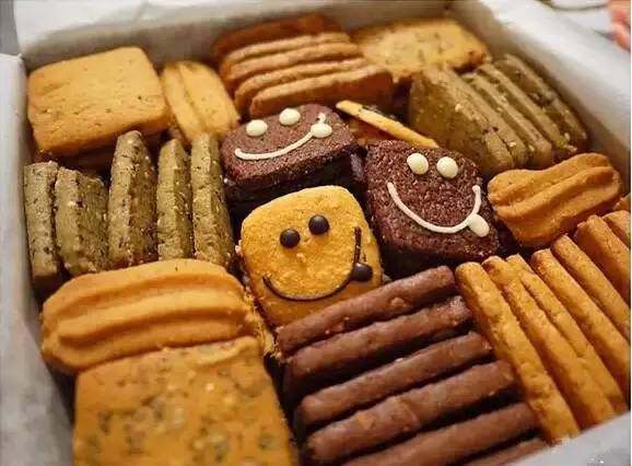 这些年货卖爆了购买主力竟是90后,香港新春年货市场红火