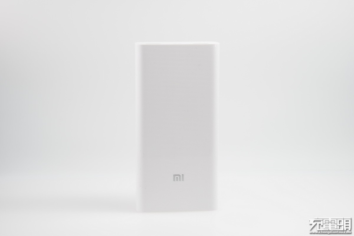 小米移动电源3拆解20000毫安,小米移动电源out1和out2