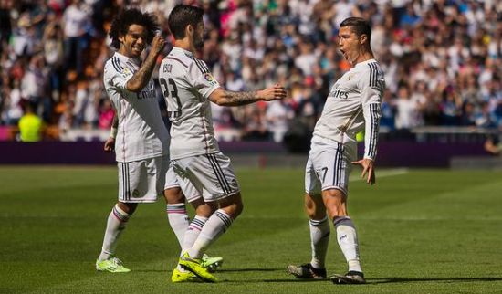 世界足坛名场面c罗背着莫德里奇,世界足坛名场面c罗