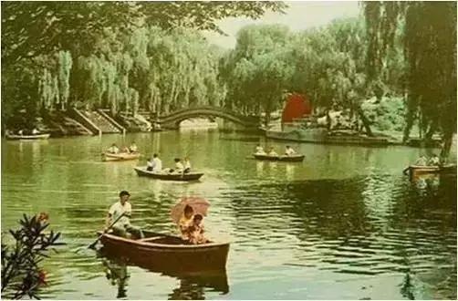 新中国发展的瞬间视频,中国新发展震撼视频