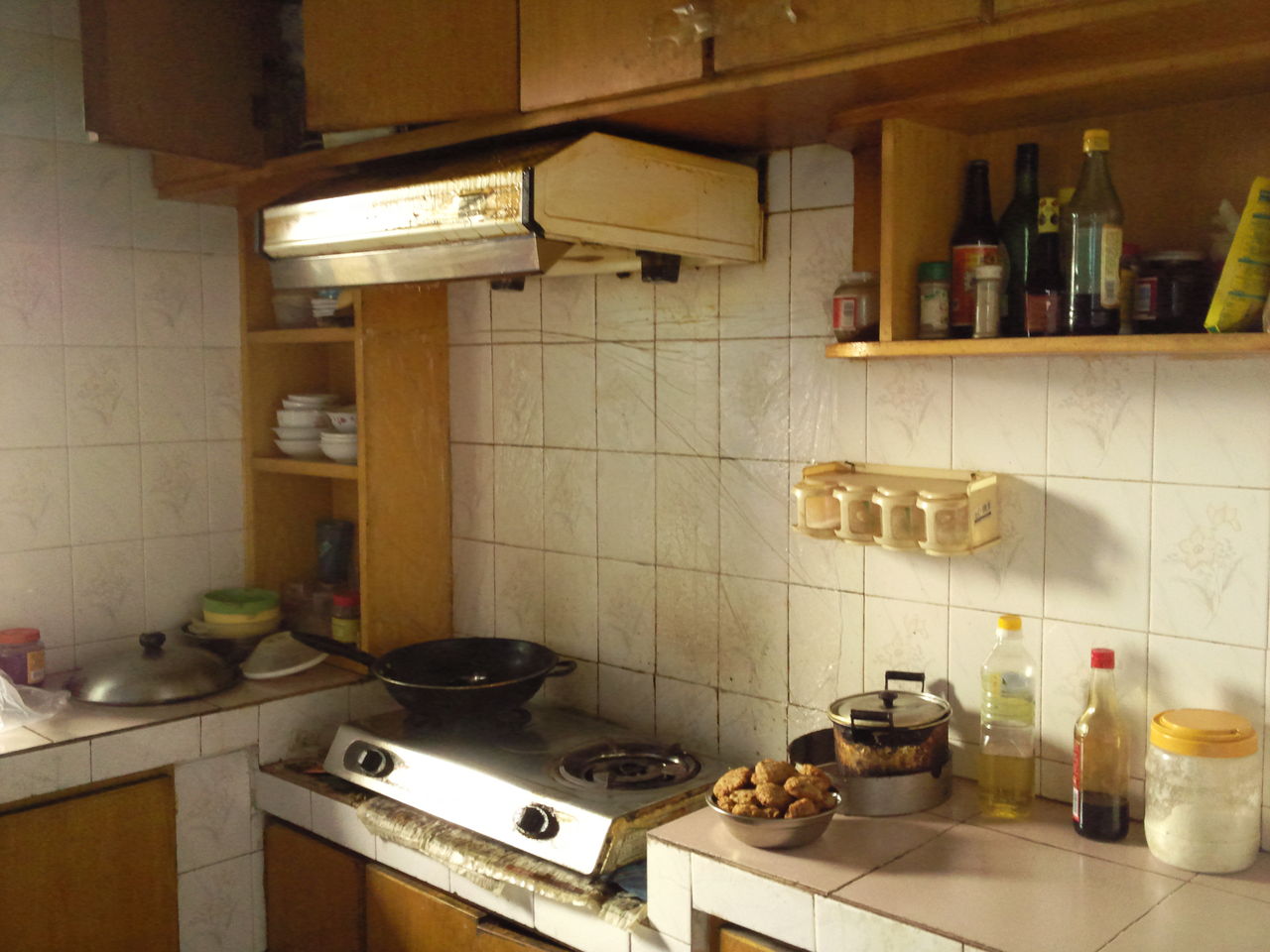 油烟机的油盒清洗拆洗视频教程,油烟机上的顽固油怎么清洗掉