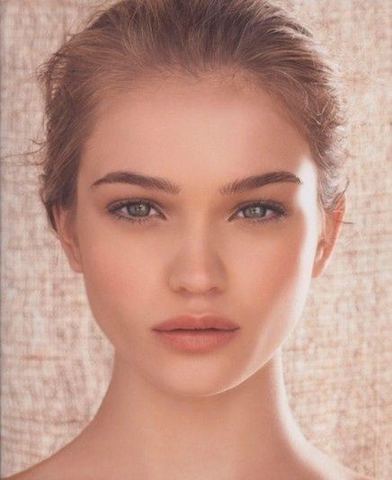 适合元旦的简单妆容,新年又日常又酷的妆容