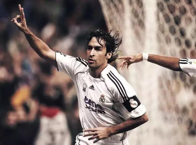 劳尔重回伯纳乌斗牛士,伯纳乌王子劳尔完整版