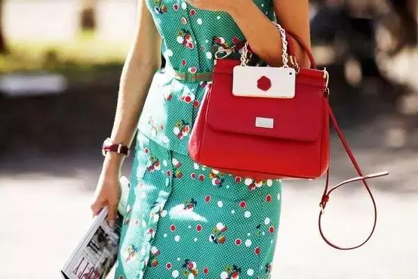 刘亦菲孙俪同款帽子,杨幂孙俪同款卫衣